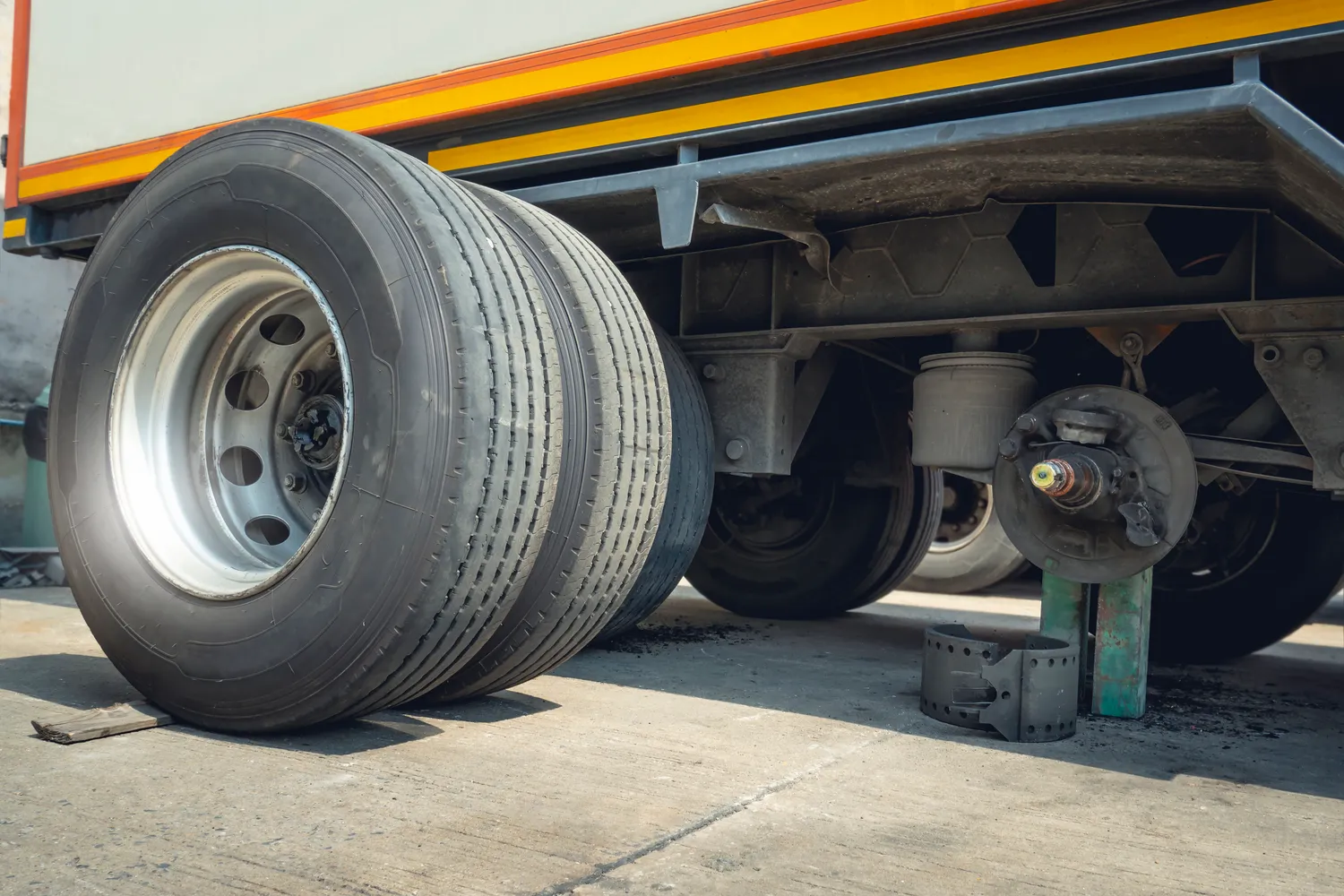 process of tire replacement as one of mobile truck & trailer flat tire Service
